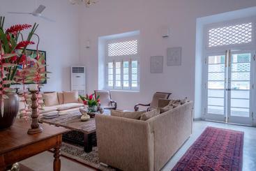 Pensão Fifty Lighthouse Street