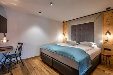 Hotel Das Zwölferhaus