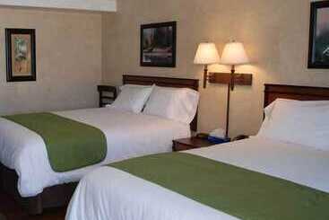 Motelli Backcountry Inn