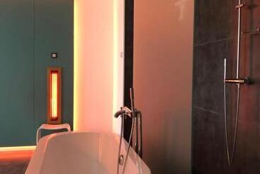 تختخواب و صبحانه Loft Aan Het Water