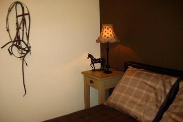 Turistihuoneistot Vakantiehuis Aen De Roderburgh