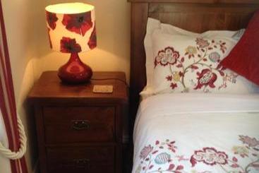 Channel View Bed & Breakfast