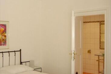 Отель Knappenstöckl