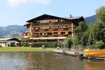 ホテル Seehof