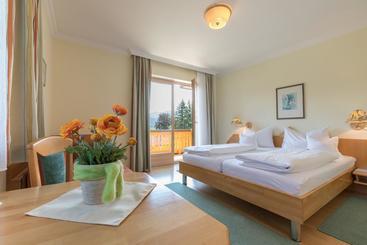 Landhotel Häuserl Im Wald