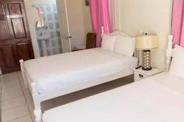 Bed and Breakfast St. James Guesthouse