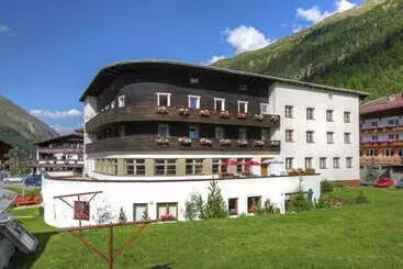 Berghotel Gasthof Gstrein