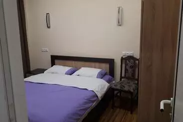 تختخواب و صبحانه Vivas