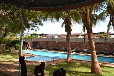 Hotel Impala Safari Lodge