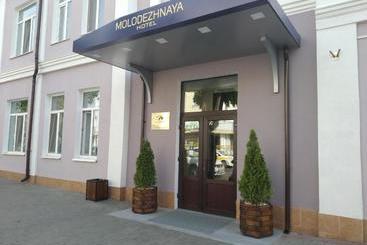 فندق Molodezhnaya