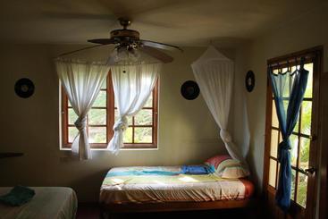 리조트 La Familia Guest House And Natural Farm