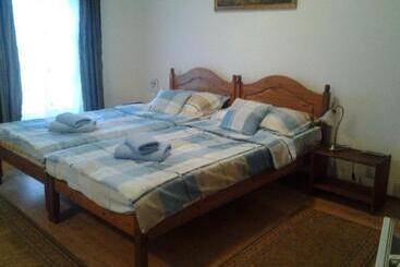 Отель Retro Panzió