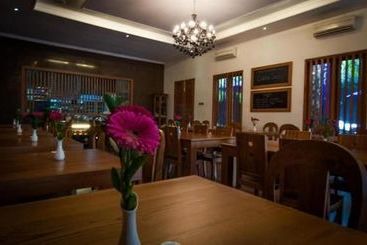 Sooly Hotel & Restaurant