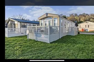 Immaculate 2 Bed Lodge In Nr Mevagissey