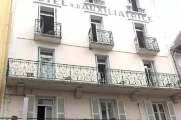 هتل N.d. Auxiliatrice