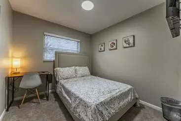 ペンション Zenhomes In Tampa Near Usf