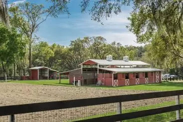 Mökkimajoitus Tranquil Suite W/ Porch < 2 Mi To Cedar Lakes!