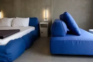 99 Adrianou Apartments