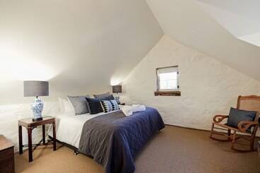 צימר Honeysuckle Barn & Garden