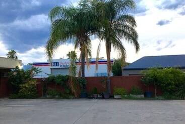 Albury Central Motel