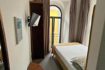 Day Off Suite&hostel