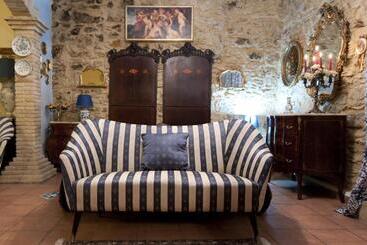 تختخواب و صبحانه Kimera