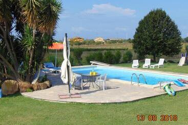 تختخواب و صبحانه La Mia Casa Per Tutti