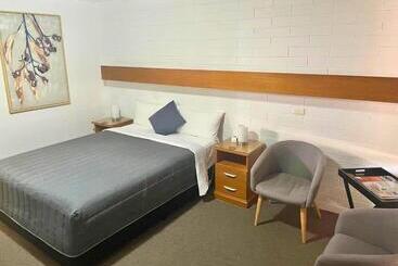 모텔 Orana Motor Inn