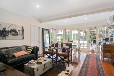 住宿加早餐 The Pines