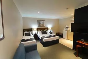 Wattle Grove Motel