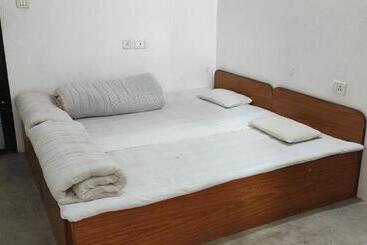 هتل Lumbini Village Garden Lodge