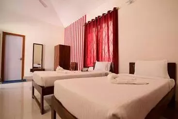 Hotel The Byke Niranjana