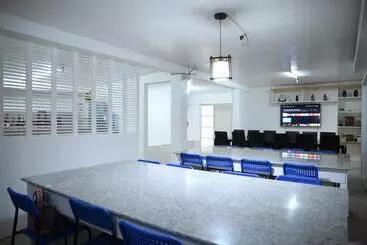 Pension Grin Mcfly International Beachfront Guest House