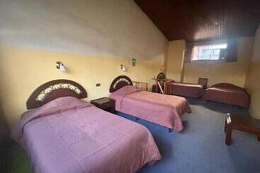 فندق Los Portales