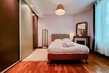 Pensiune Home   Champoulains   Séjour à Auxerre