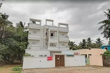 Hotelli Beach House Studio