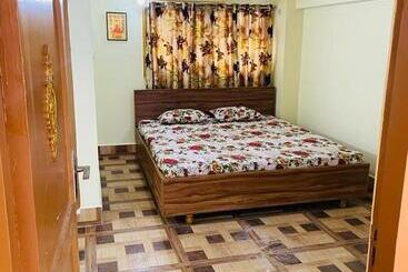 ペンション The Guest House