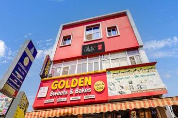 Hotel Collection O Avrs