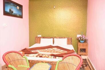 בית מלון כפרי Dwarika