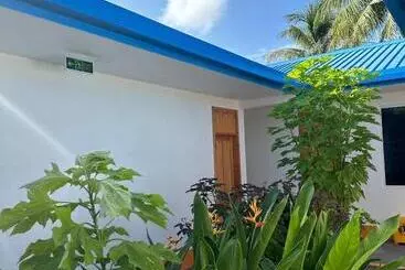 پانسیون The Happiness Sun Suites