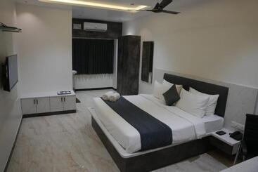 Hotelli Goldeye S Inn