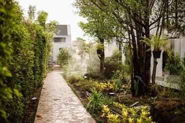 Hotel Phuping Valley Resort