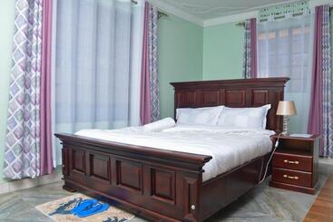 تختخواب و صبحانه S&n Airbnb Busia