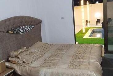 شالية ومزرعة ضوء القمر