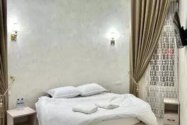 Mirka Hotel Lux