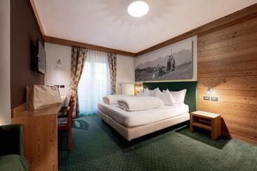 هتل Chalet Sas Morin