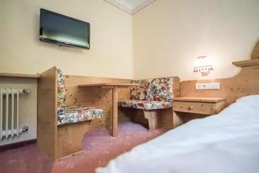 Hotel Edelweiss