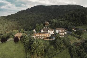 هتل Gasthof Kohlern 1130 M