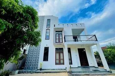 Aamiaismajoitus (B&B) The Glory Villa Transit