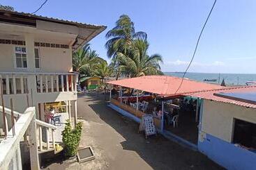 Pensionat La Regatta De Lucrecia